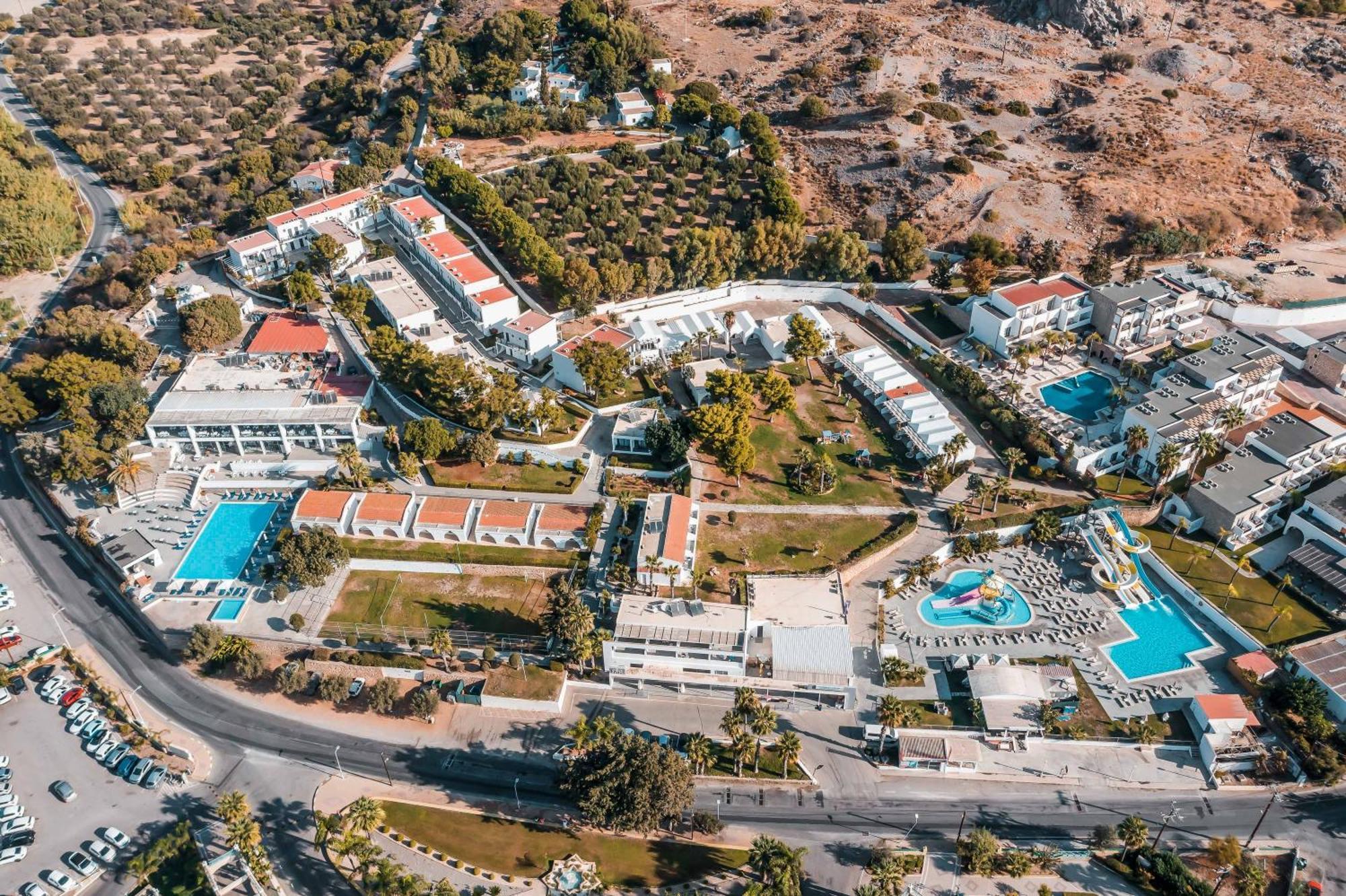 Aiora Hotell 3*