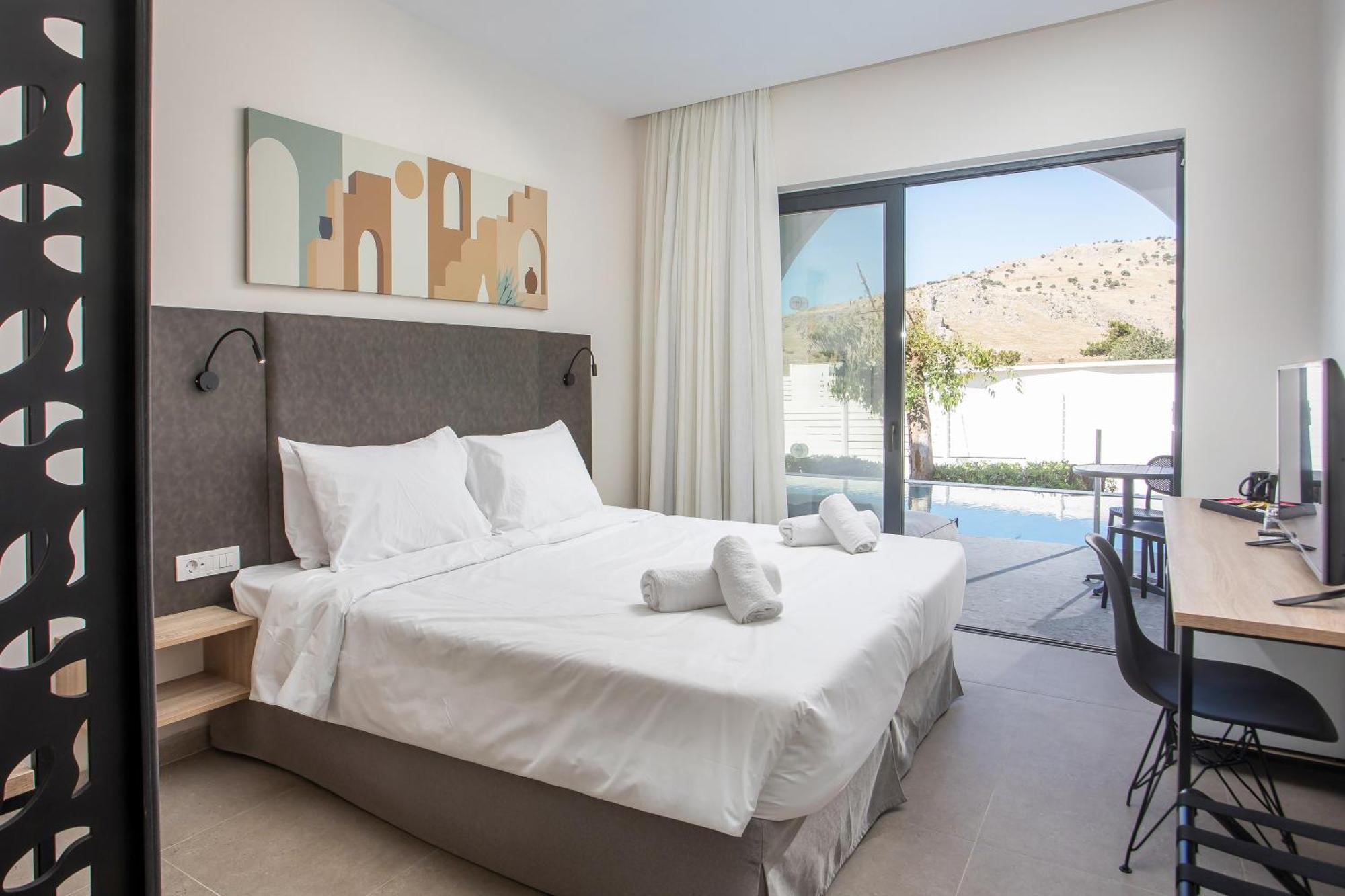 Aiora Hotell 3*