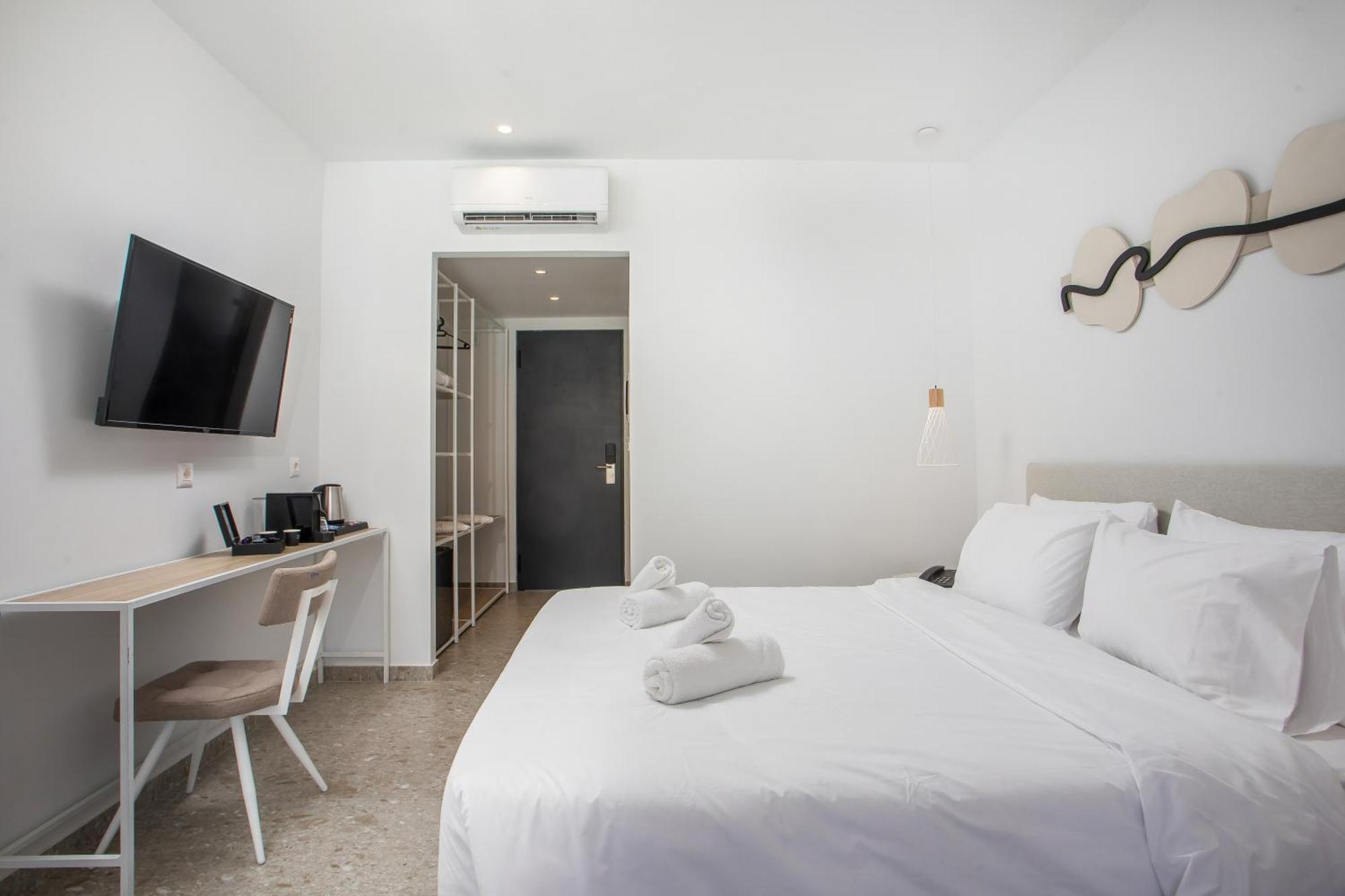 Aiora Hotell 3*