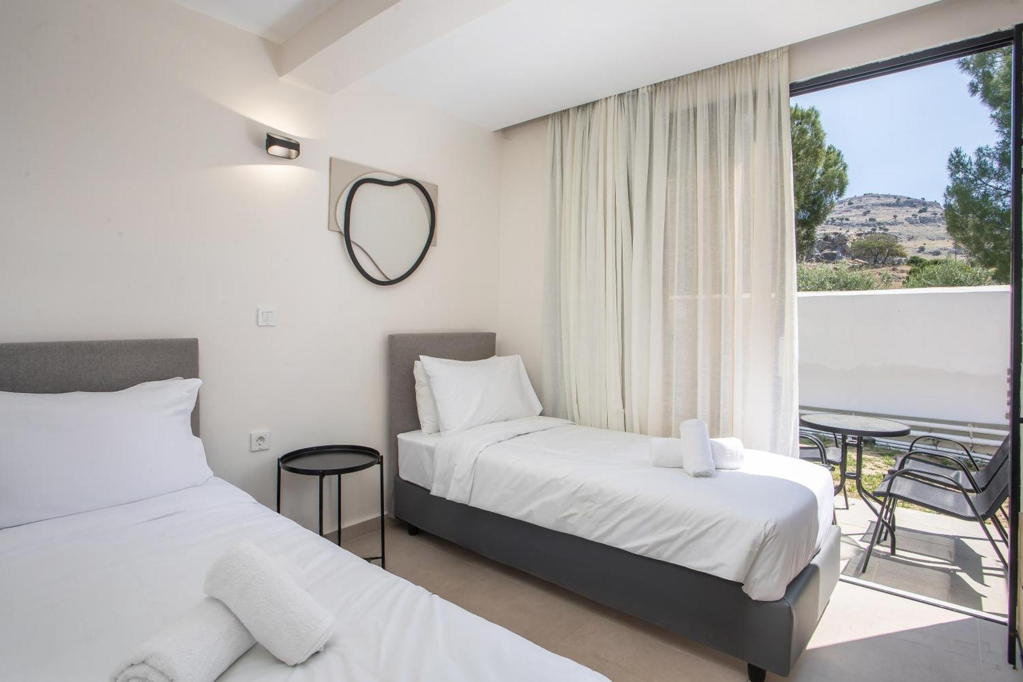 Hotell Aiora Pefki
