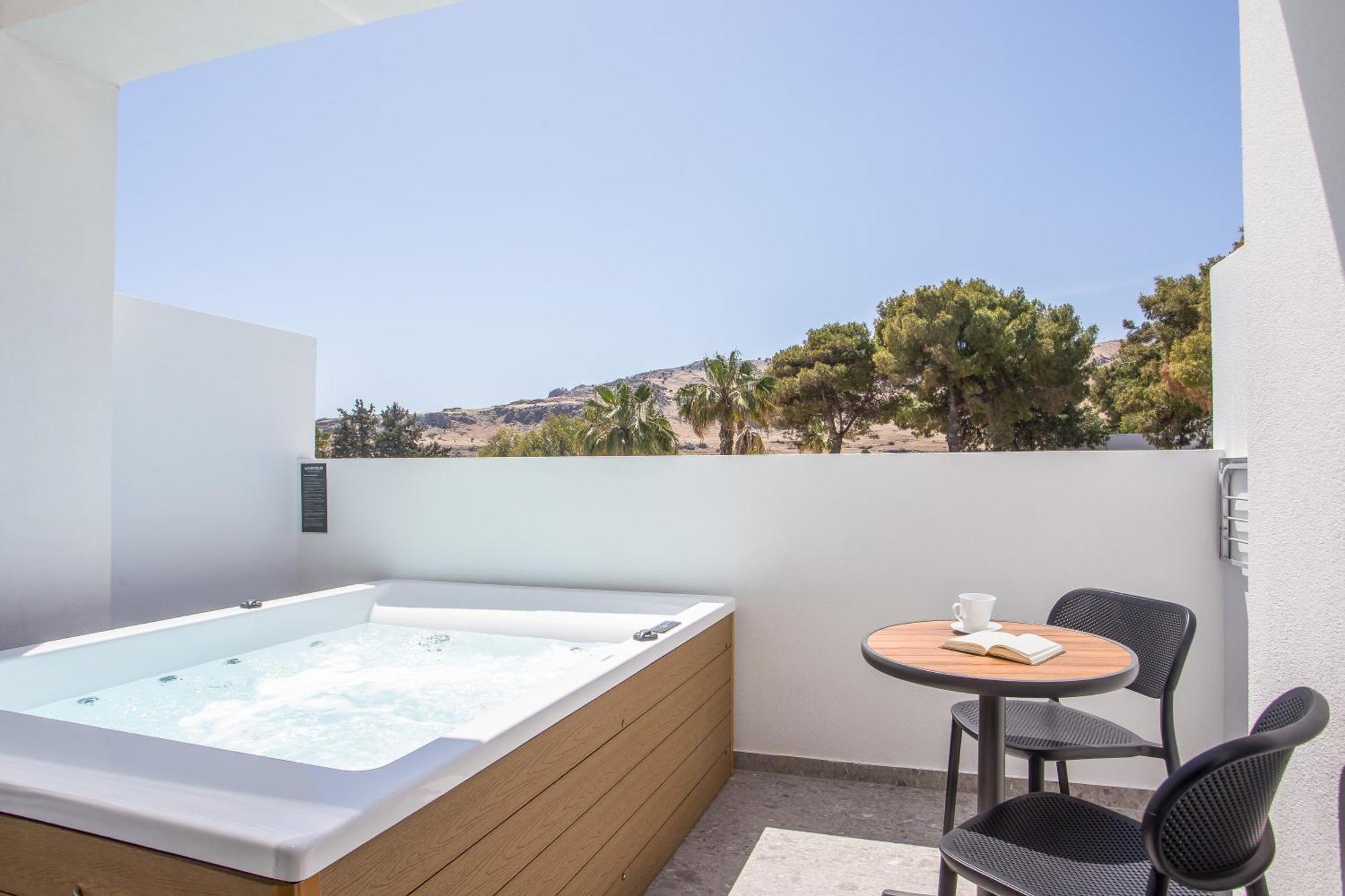 Aiora Hotel Pefki